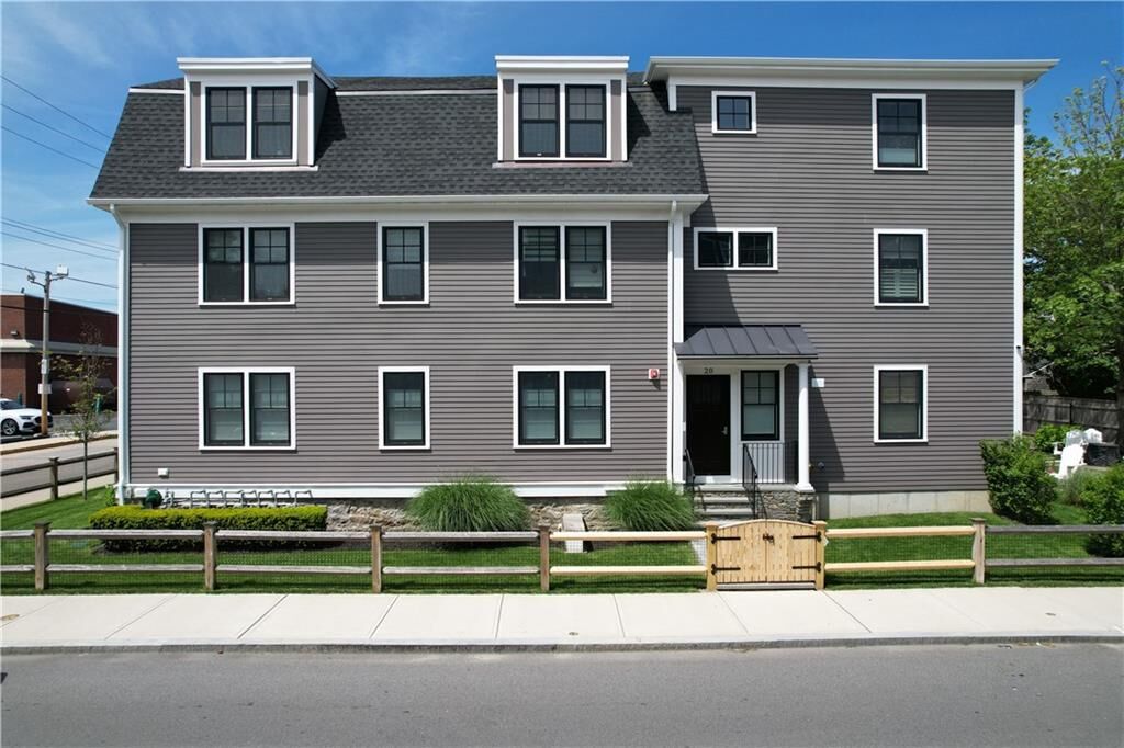 Property Photo: 20 E Bowery Street 3B RI 02840