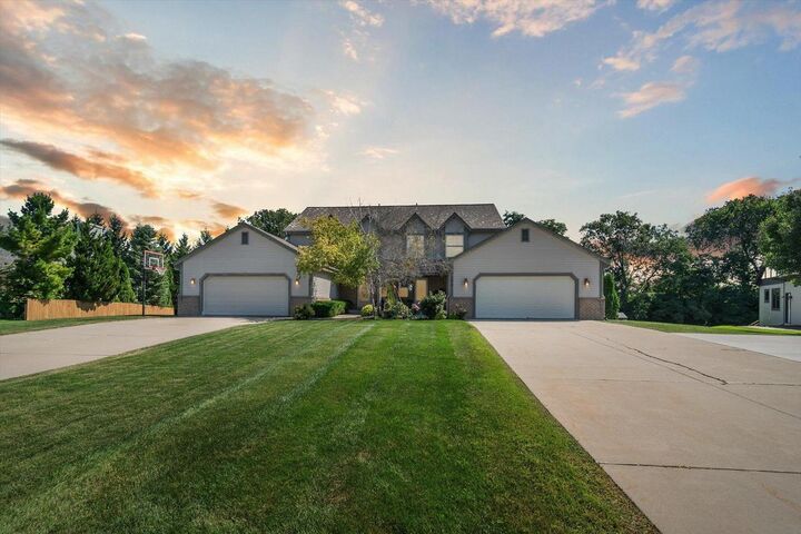 Property Photo:  4332 South Rose Court 2  WI 53151 