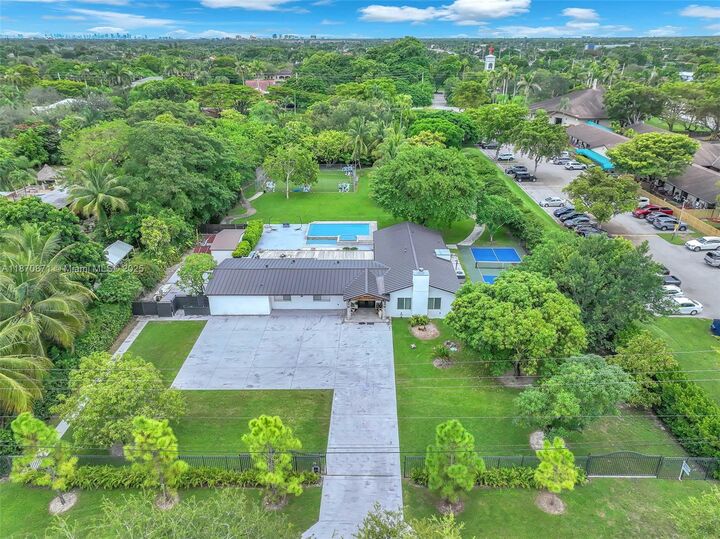 Property Photo: 10245 SW 125th Ave FL 33186