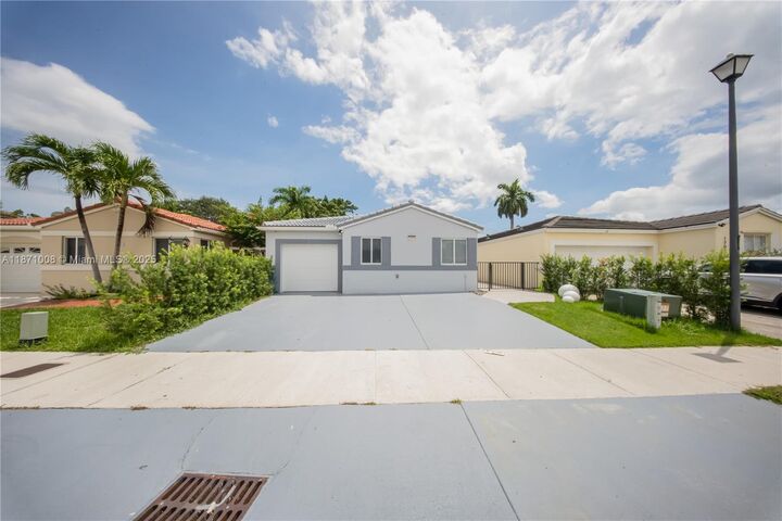 Property Photo: 17079 SW 142nd Pl FL 33177