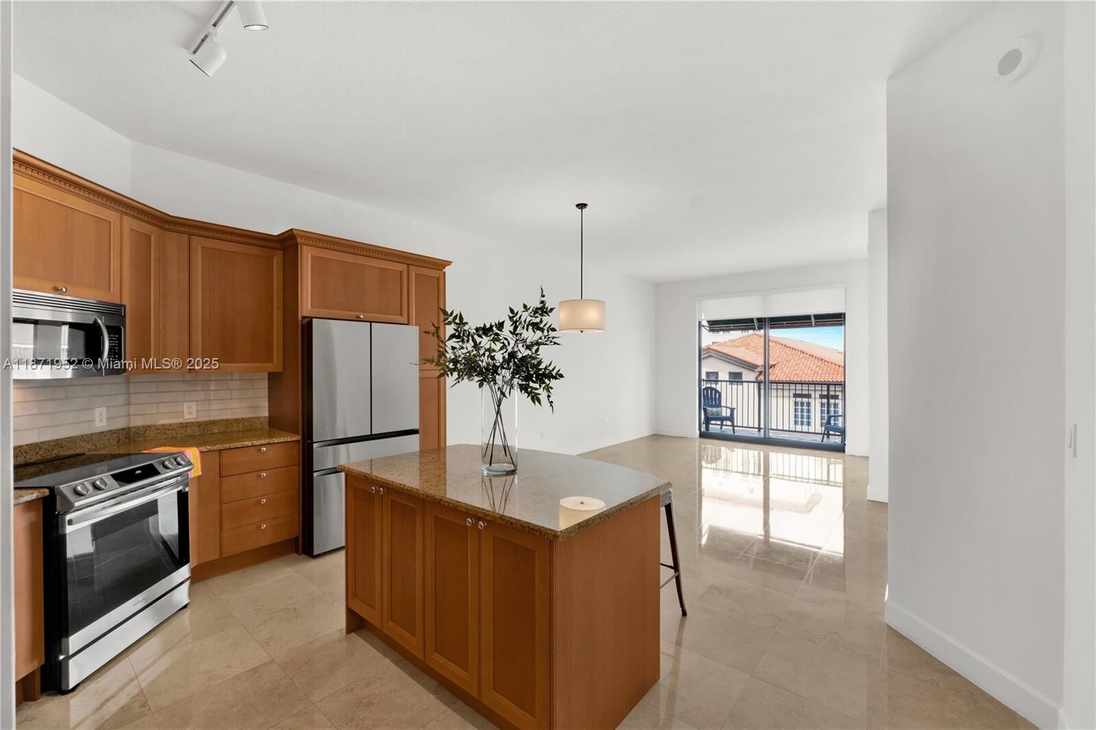 Property Photo:  55 Merrick Way 818  FL 33134 