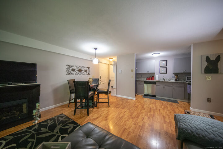 Property Photo: 82 Sunset Street Apt 71 CT 06385