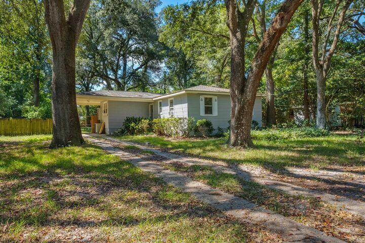 Property Photo: 217 Sinclair Road FL 32312