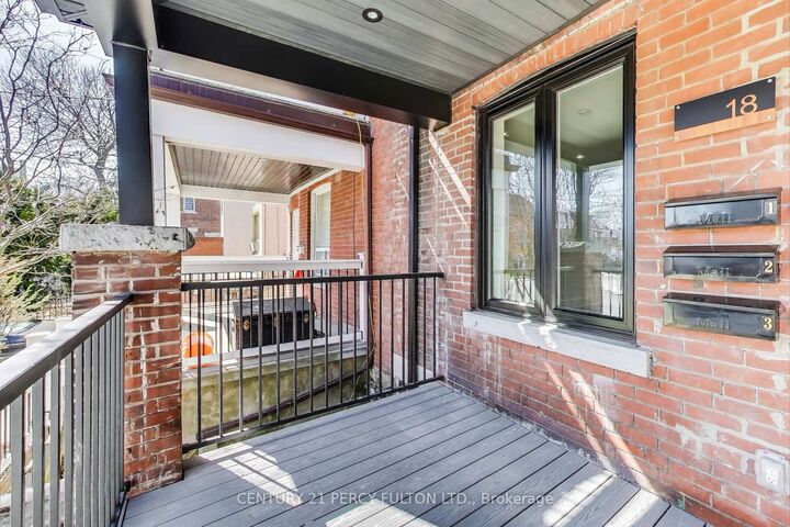 Property Photo:  18 Springhurst Avenue Unit 1  ON M6K 1A9