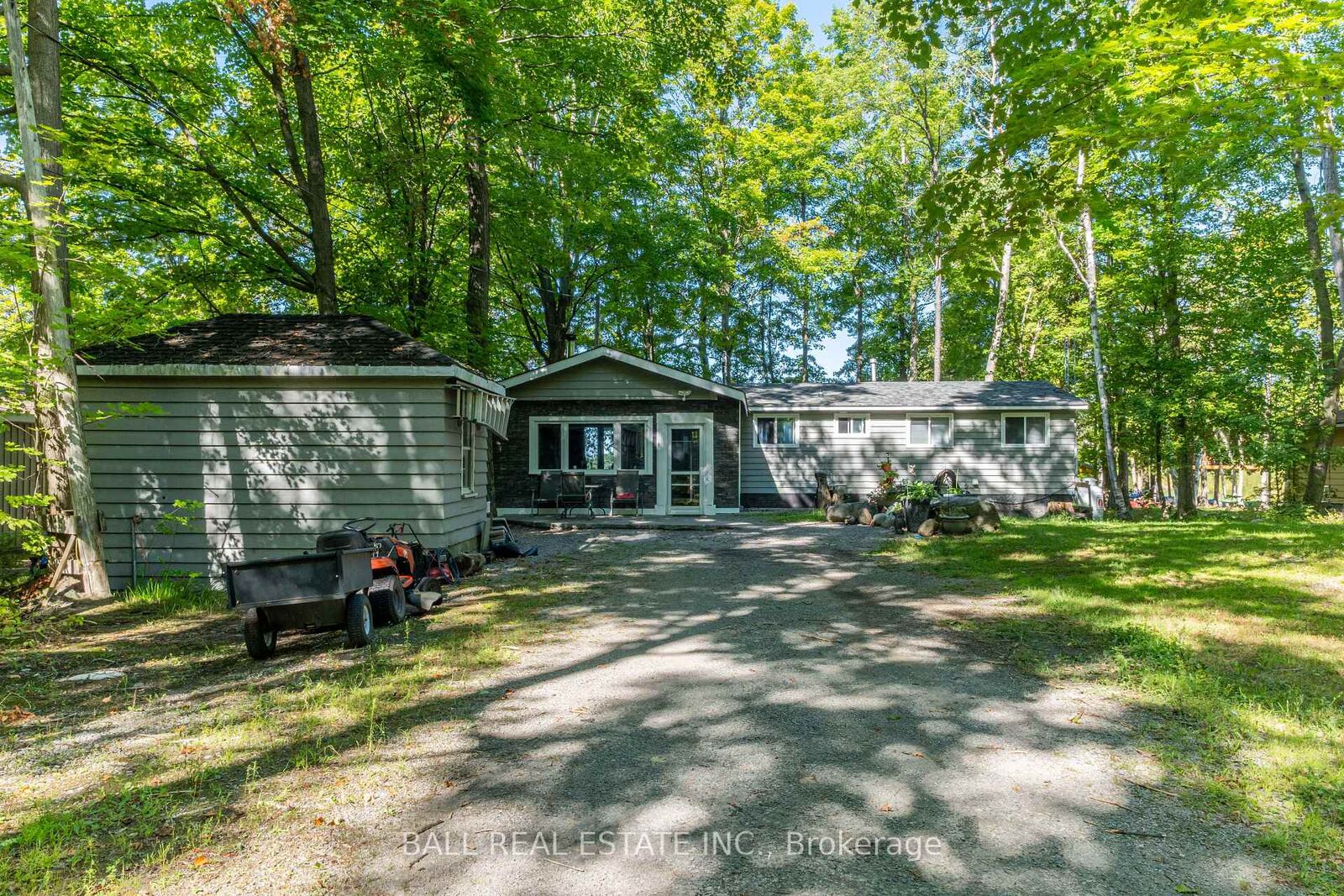 Property Photo:  21 Cedar Bay Road N  ON K0L 1R0 