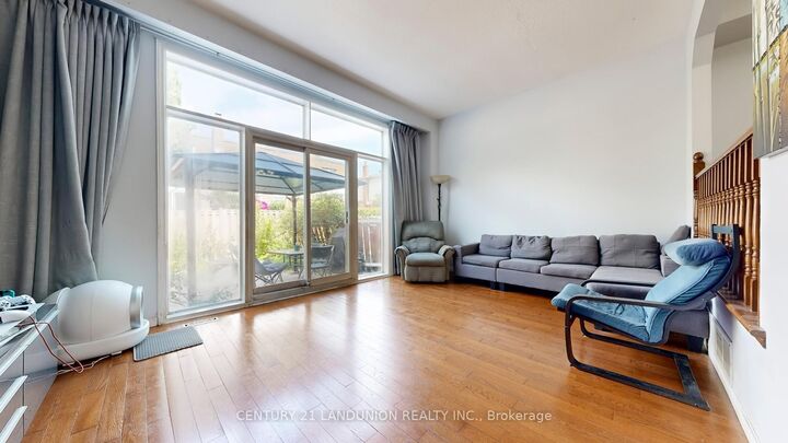 Property Photo: 132 Silver Springs Boulevard ON M1V 1N1