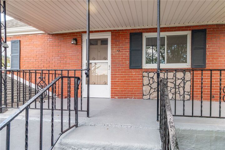 Property Photo: 1137 State Route 885 PA 15025