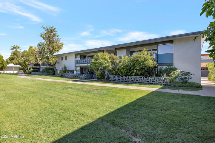 Property Photo:  5150 N 20th Street 214  AZ 85016 