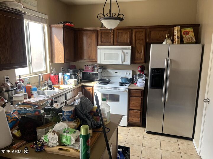Property Photo:  2300 E Magma Road 76  AZ 85143 