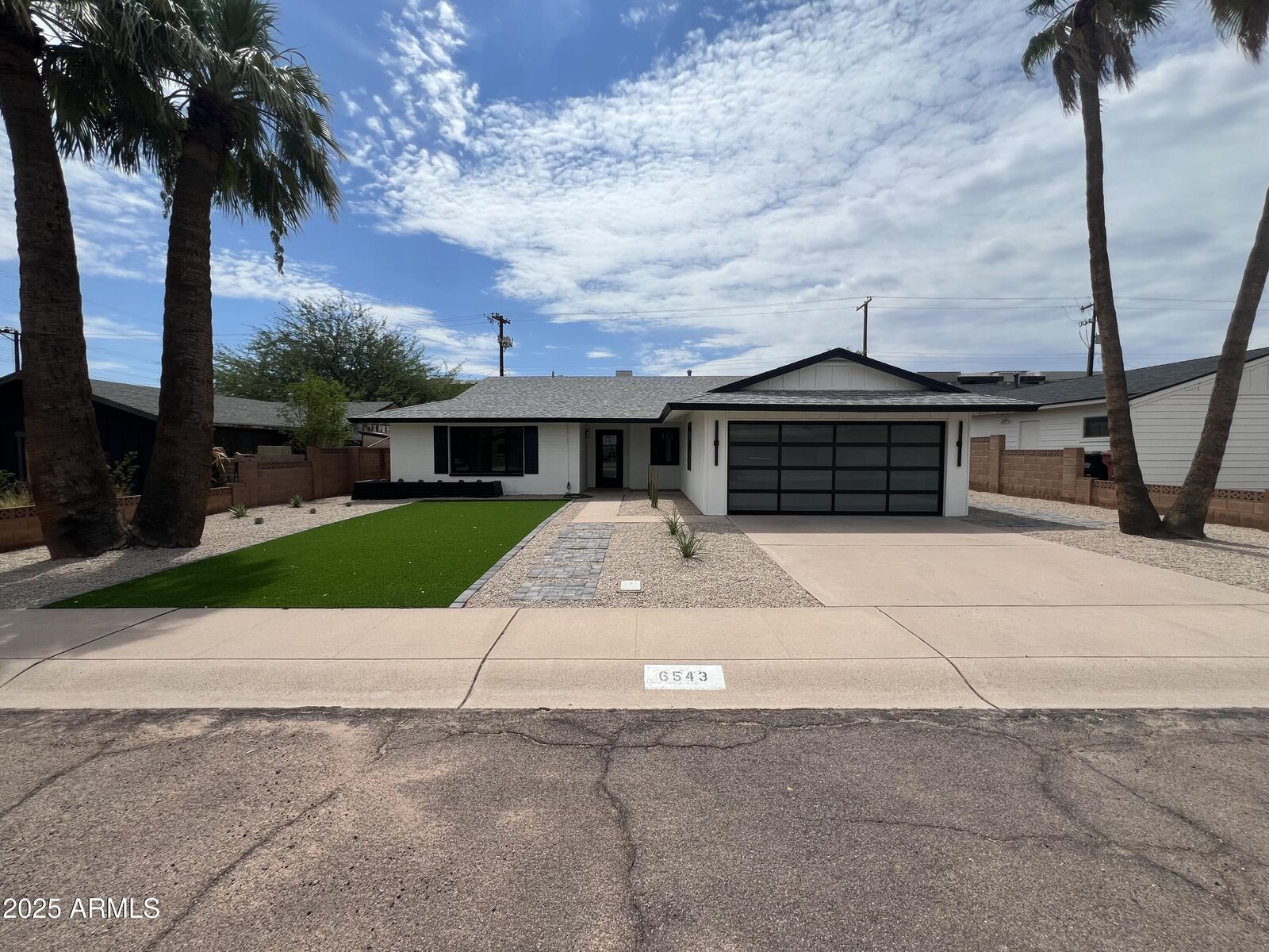 Property Photo: 6543 E Palm Lane AZ 85257