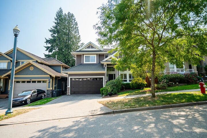 14936 35 Avenue  Surrey BC V3Z 0T4 photo