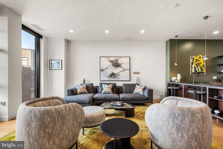 Property Photo: 108 Arch Street 504 PA 19106