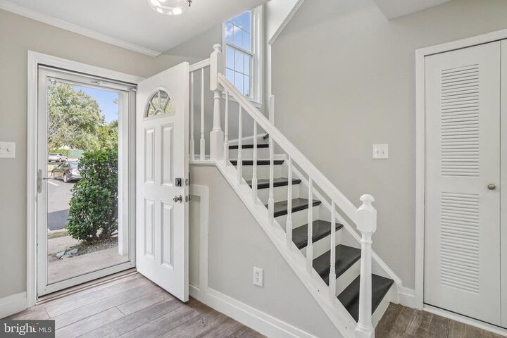 Property Photo: 6012 Havener House Way VA 20120