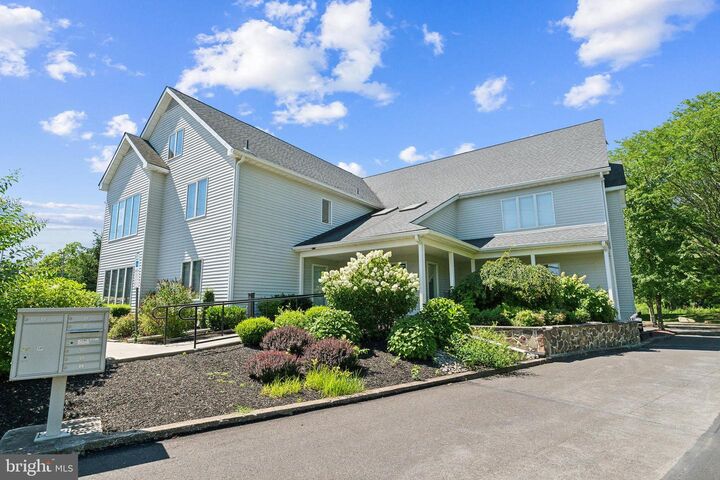 Property Photo: 904 Sumneytown Pike Unit 300 PA 19002
