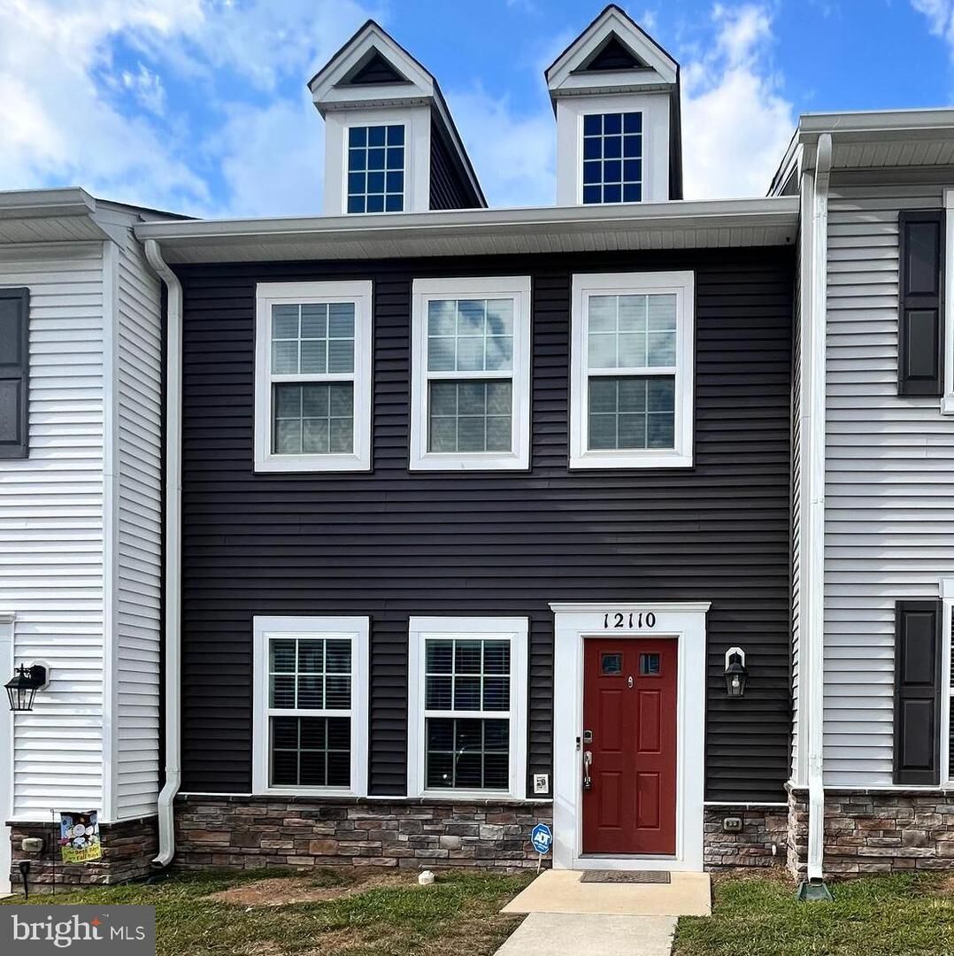 Property Photo: 12110 Bowling Farm Court VA 22407