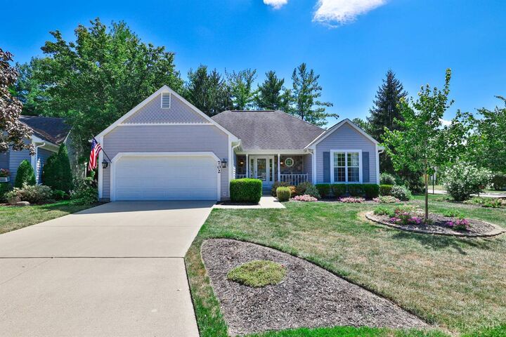 Property Photo: 702 Yachtsman Cove OH 45039