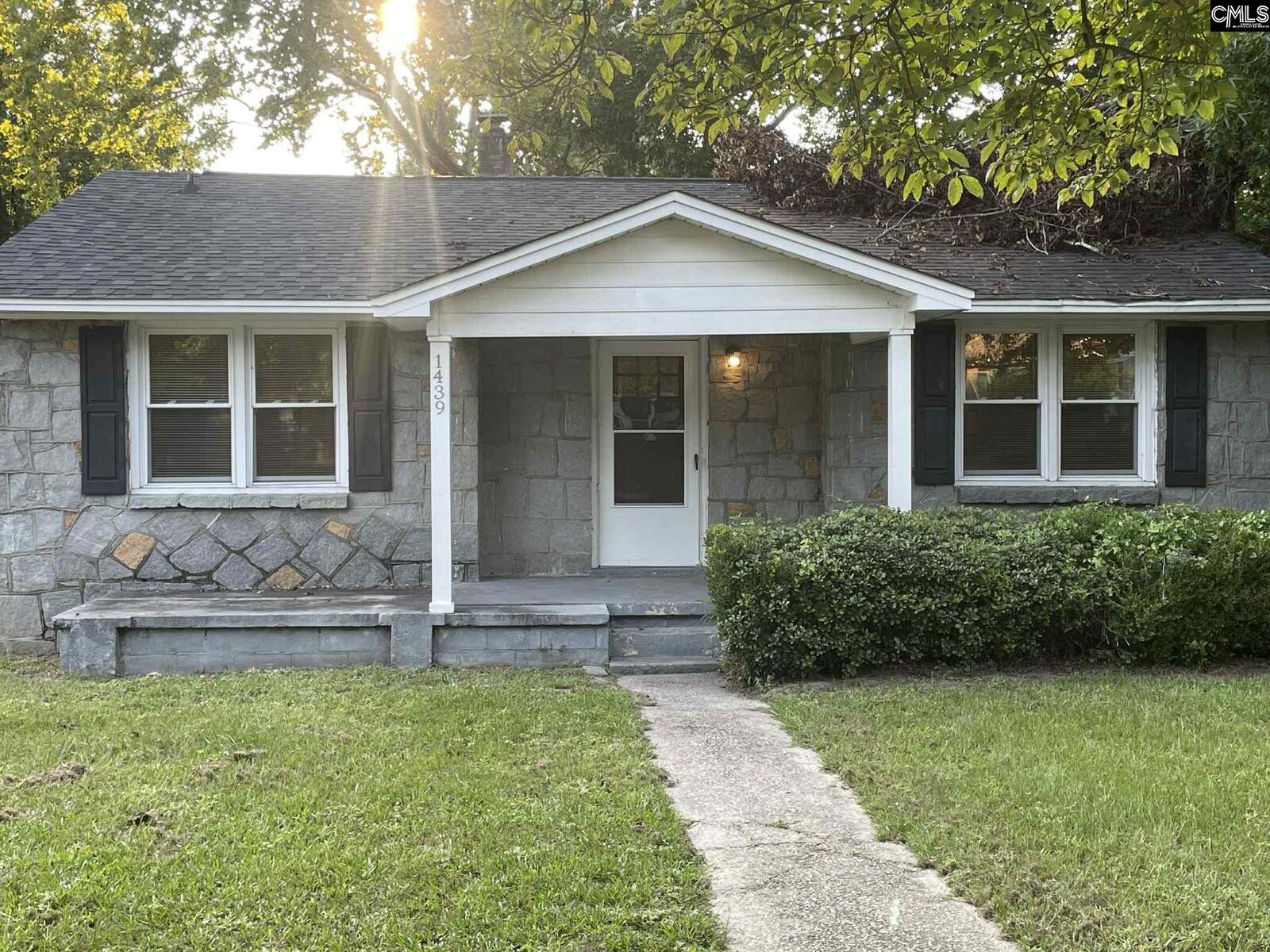 Property Photo: 1439 Dahlia SC 29205