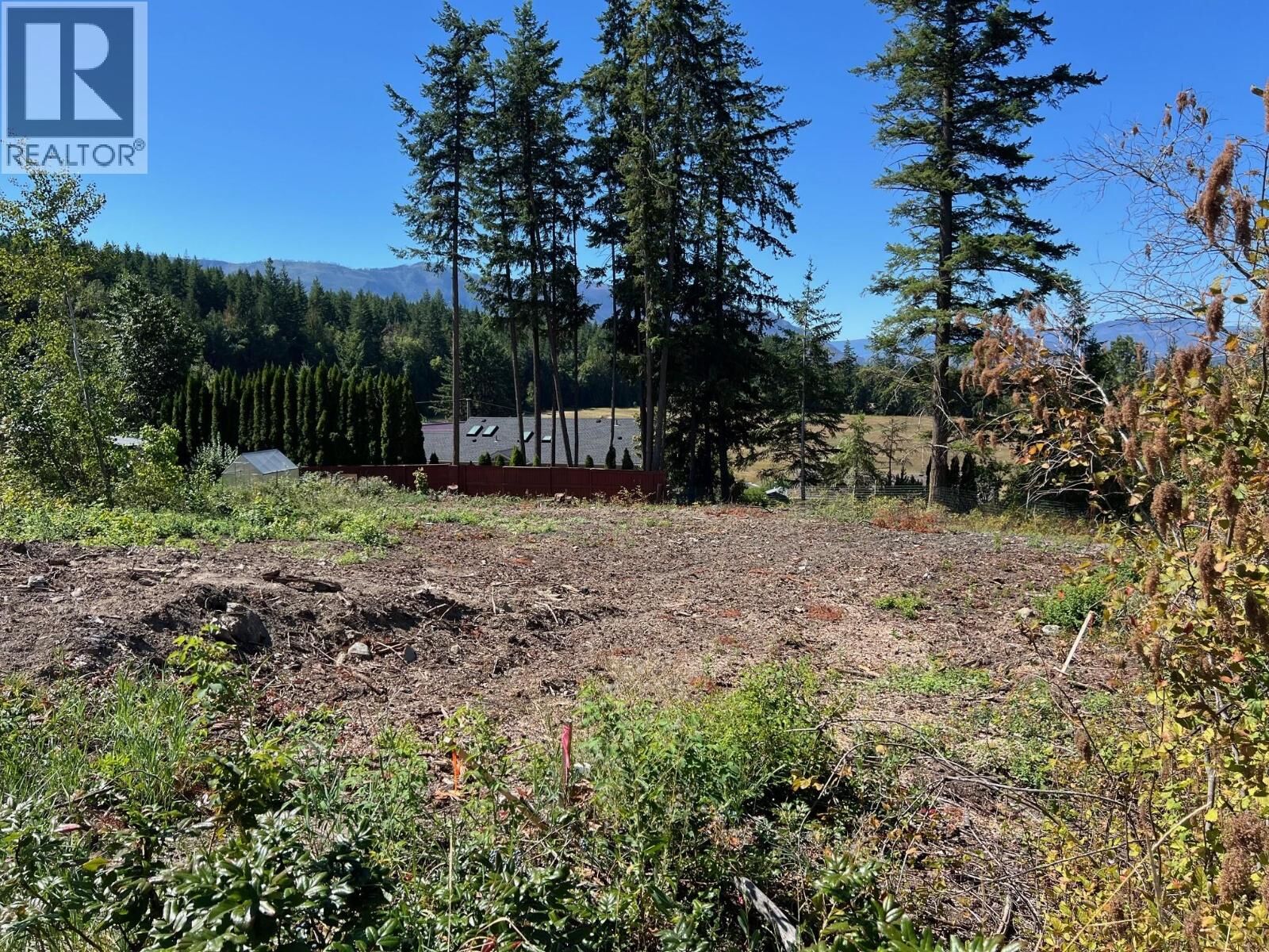 Property Photo:  2221 Lakeview Drive  BC V0E 2W2 