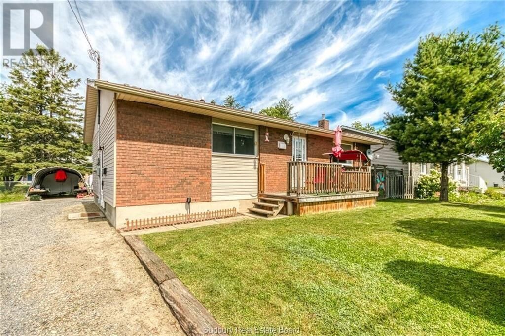Property Photo:  8 Arlington E Drive  ON P0M 1R0 