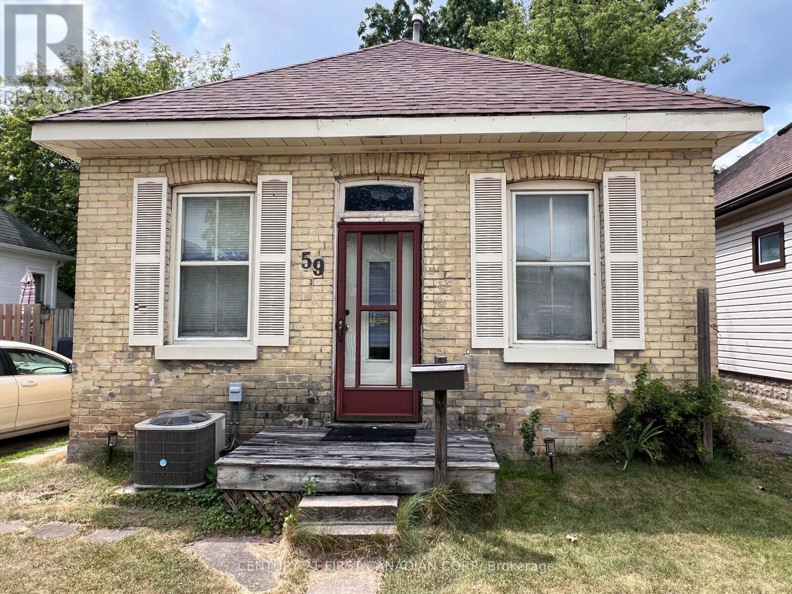 Property Photo:  59 Hydro Street  ON N5Z 2H5 