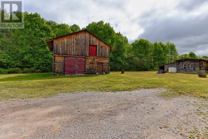 Photo de la propriété: 718 Crooked Rapids Road ON K0J 1T0