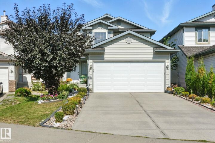 1935 Garnett Way NW  Edmonton AB T5T 6T6 photo