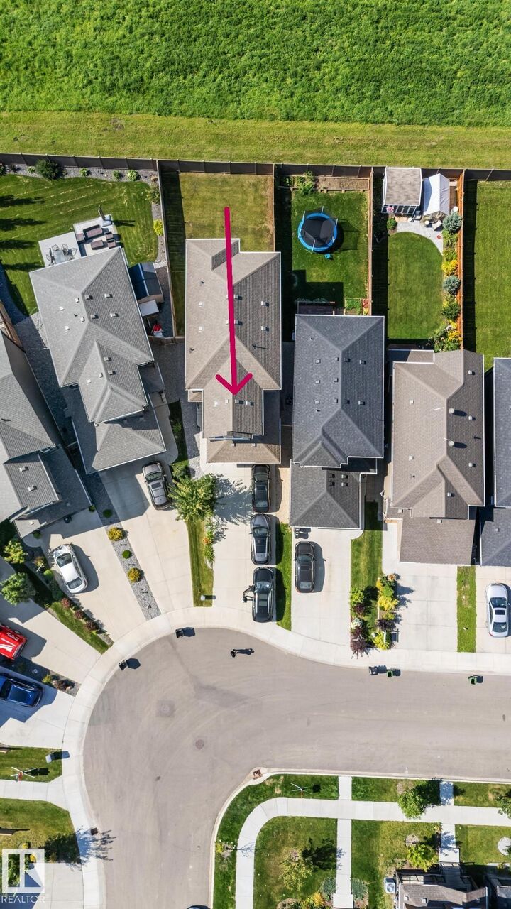 Property Photo: 2070 Graydon Hill Crescent SW AB T6W 4C7