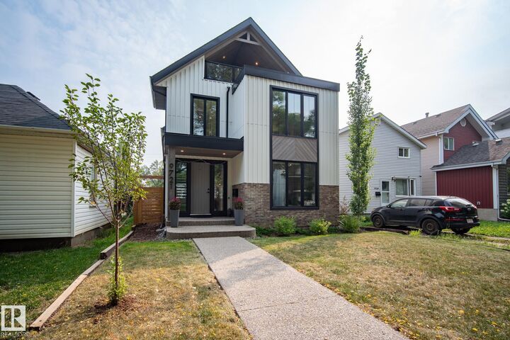 9721 96 Street NW  Edmonton AB T6C 3Z4 photo