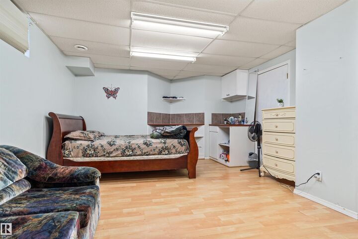 Property Photo: 3603 23 St NW AB T6T 1W2