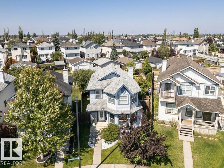 Property Photo: 643 Windross Crescent NW AB T6T 1Y1
