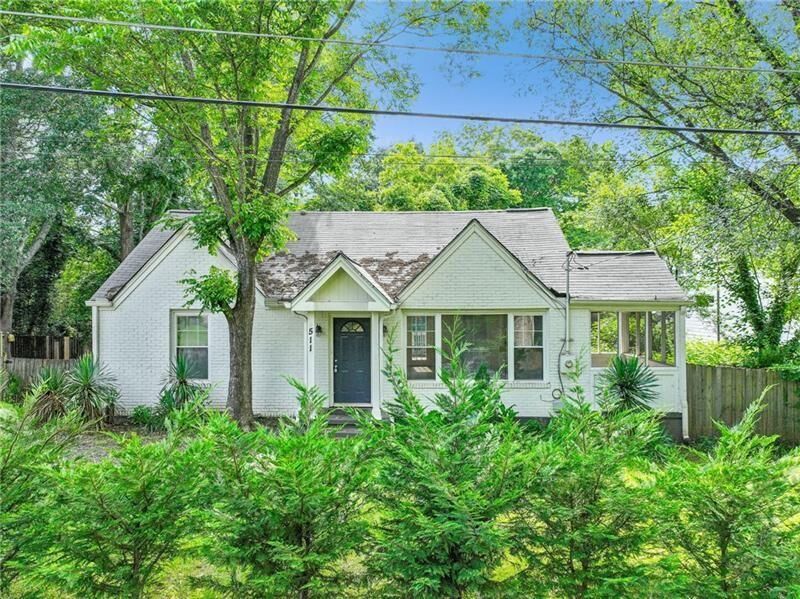 Property Photo:  511 Ashburton Avenue  GA 30032 