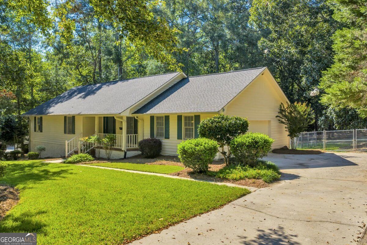 Property Photo: 311 Holly Drive GA 31021