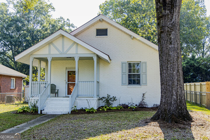 Property Photo:  27 Oak Street NE  GA 30161 