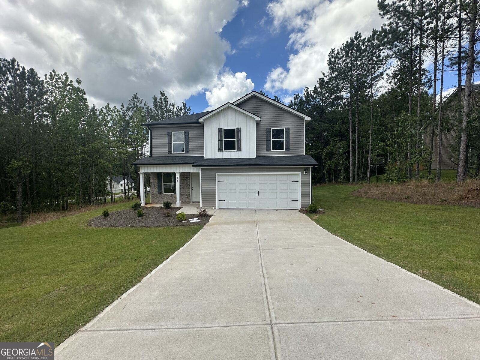 Property Photo: 15 Fontana Court GA 30016
