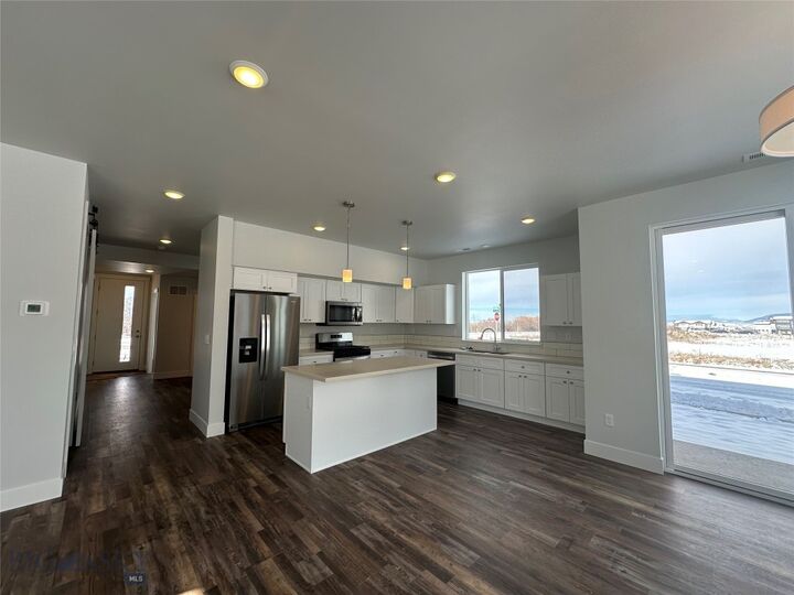 Property Photo:  33 N Reliance Ave  MT 59718 