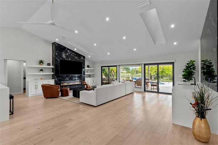 Property Photo:  8611 Gullane Ct  FL 33412 