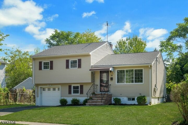 Property Photo:  18 Ashwood Ave  NJ 07901 