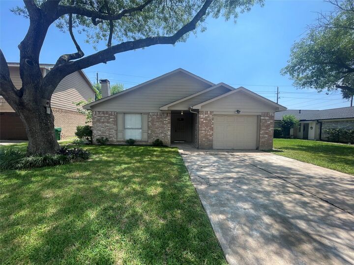 Property Photo:  1051 Sierra Shadows Drive  TX 77450 