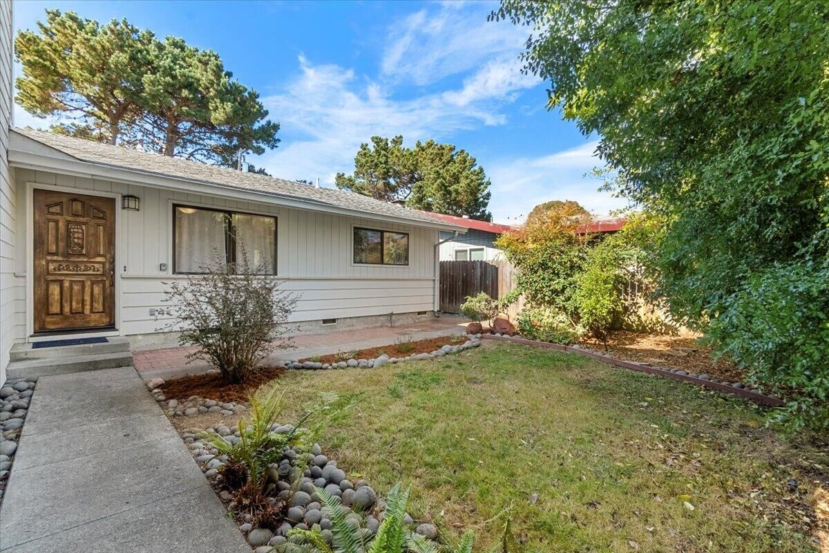 Property Photo:  2050 11th Street  CA 95521 