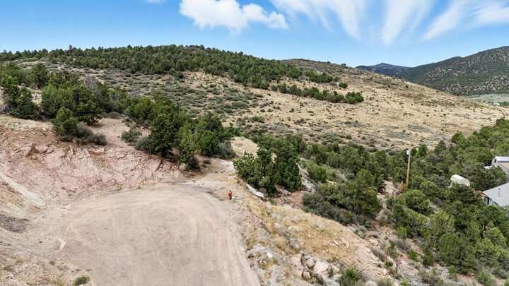 Property Photo:  380 W Butch Cassidy Cir  UT 84722 