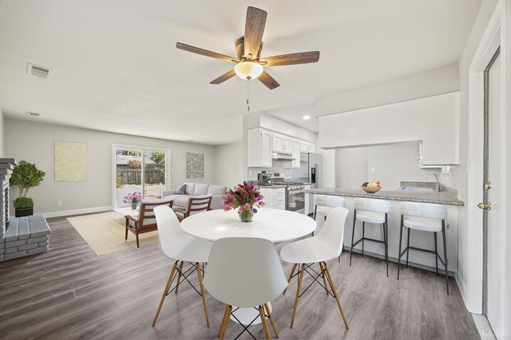 Property Photo: 5541 W Walnut Avenue CA 93277