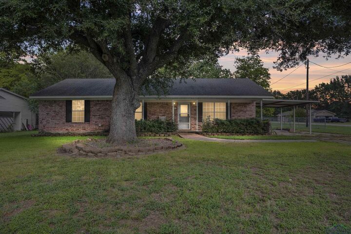 100 First St  Kilgore TX 75662 photo