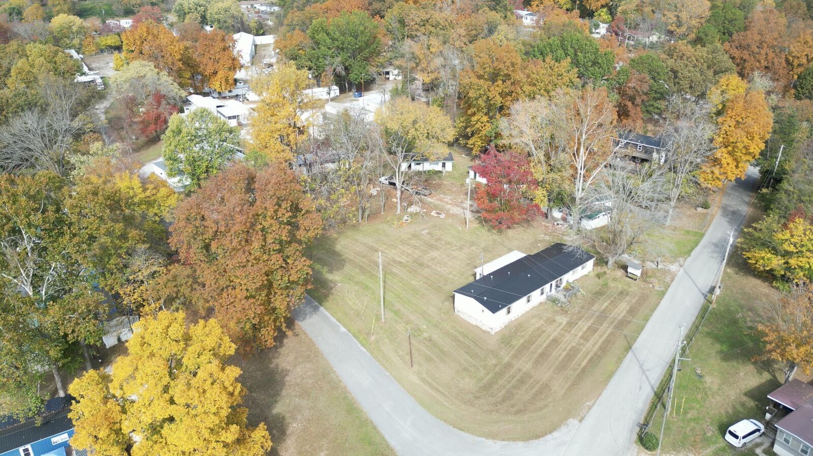 Property Photo:  870 Lakeview Drive  KY 42503 