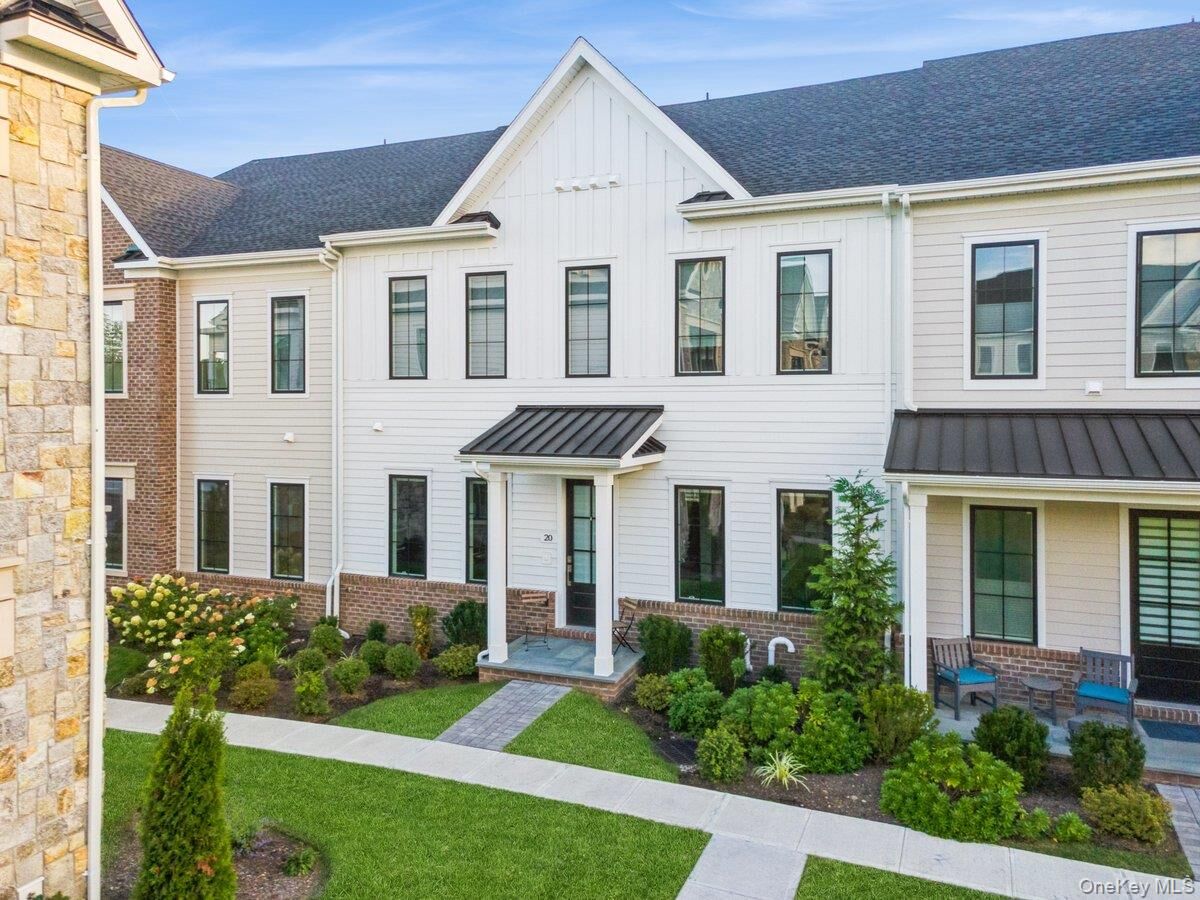 Property Photo: 20 Wallace Way NY 10514