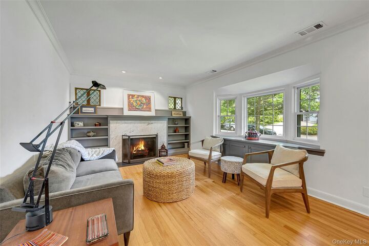Property Photo:  7 Senate Place  NY 10538 
