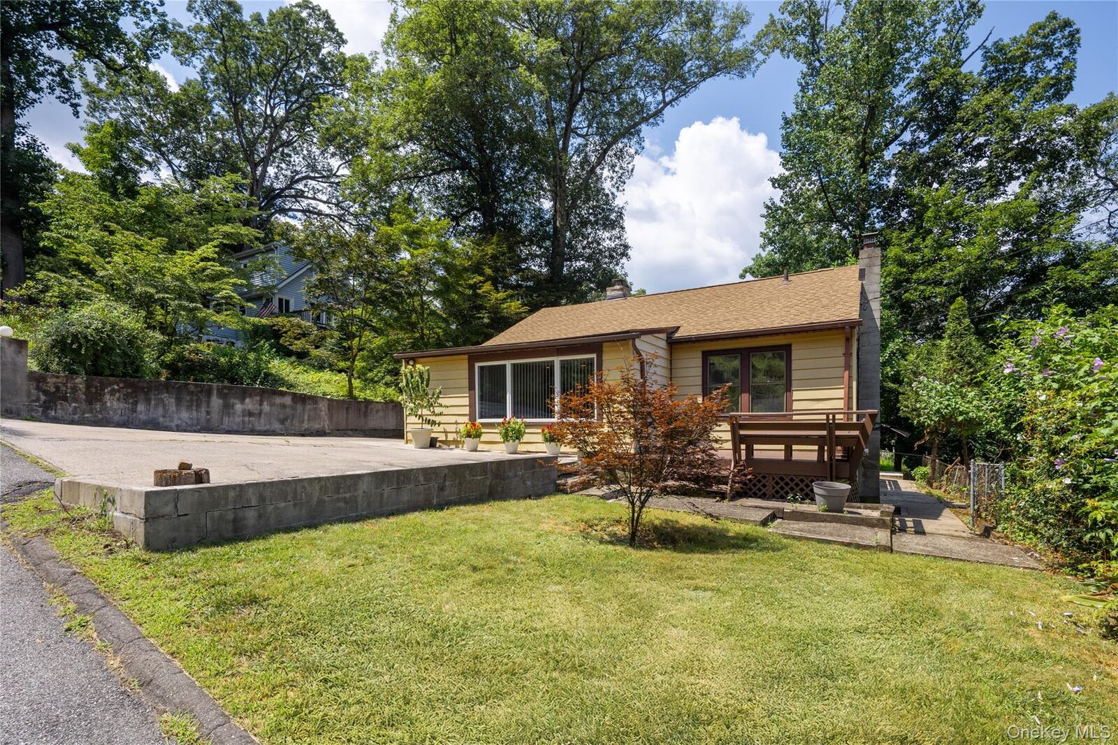 Property Photo:  3519 Hillside Street  NY 10547 