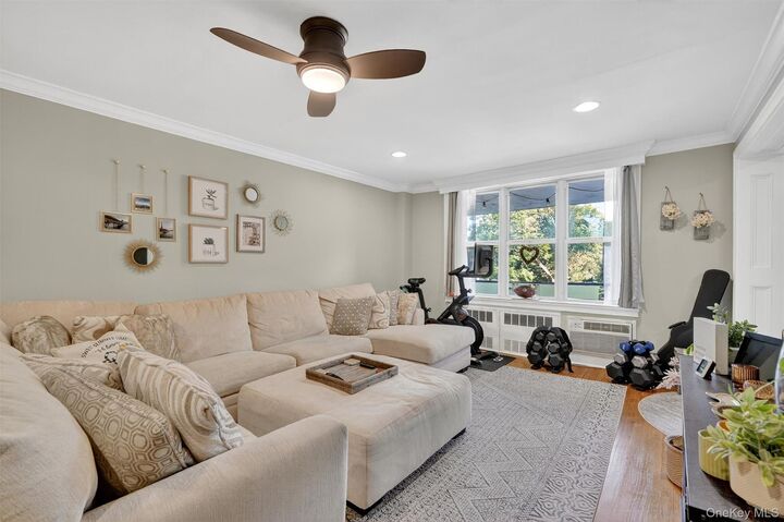 Property Photo:  222 Martling Avenue 3K  NY 10591 
