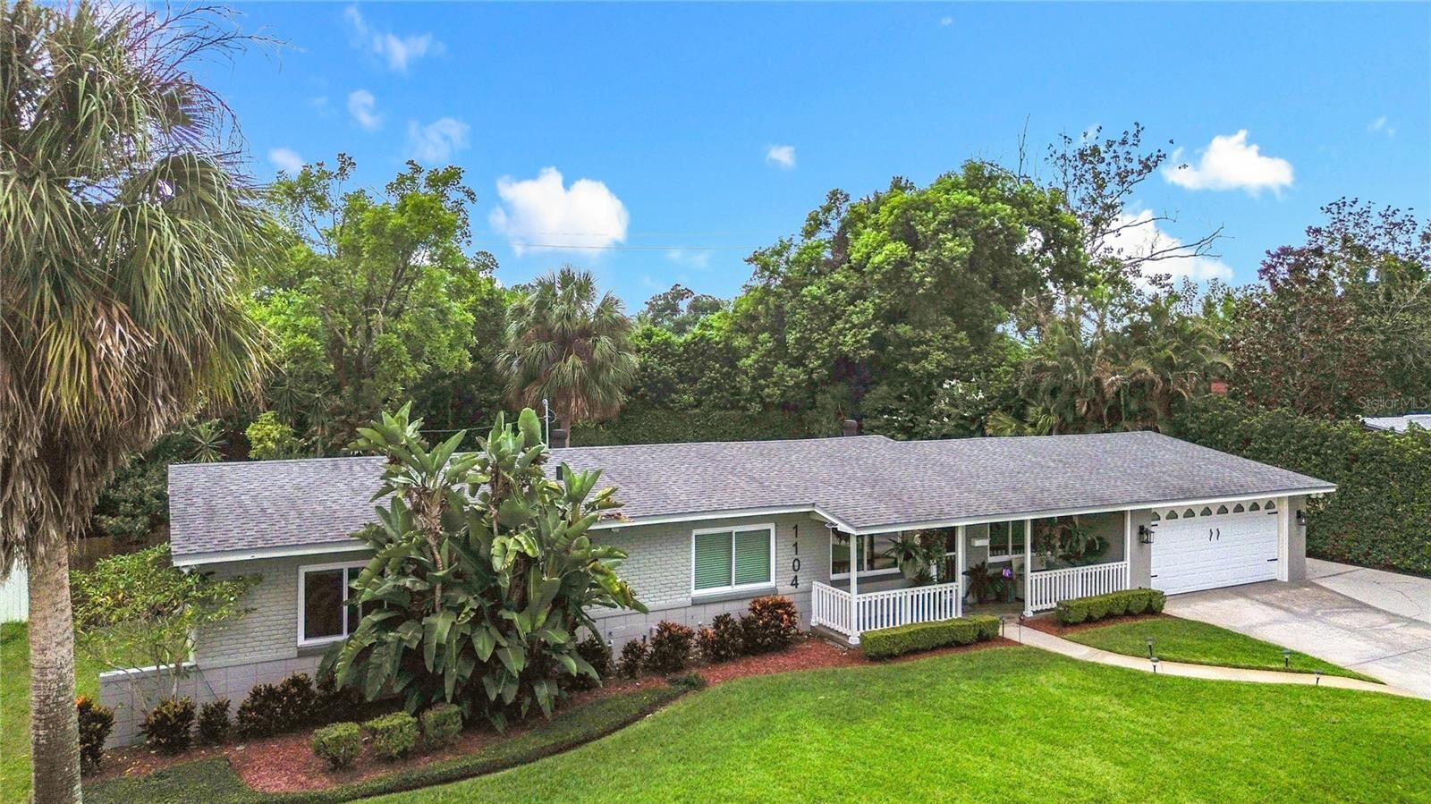 Property Photo: 1104 Kasper Drive FL 32806
