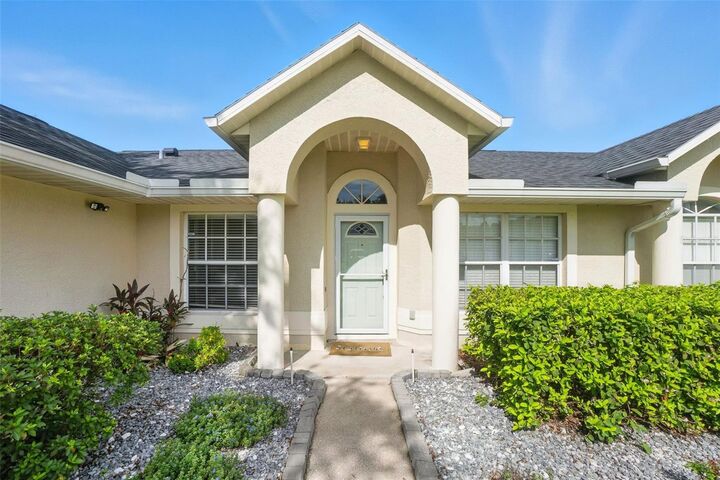 Property Photo:  3826 Peace Pipe Drive  FL 32829 