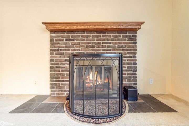 Property Photo:  2019 Catalina Place  IA 50158 